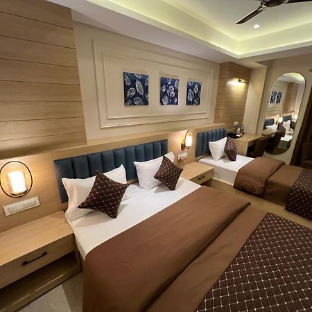 Hotel Sabera Siliguri Buitenkant foto