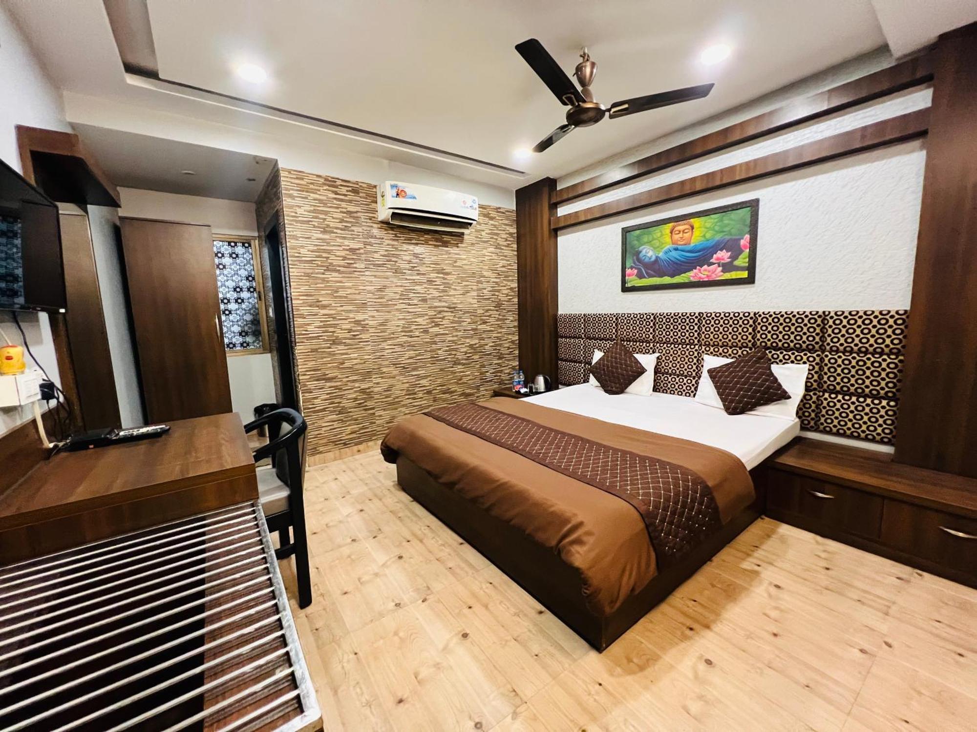 Hotel Sabera Siliguri Buitenkant foto