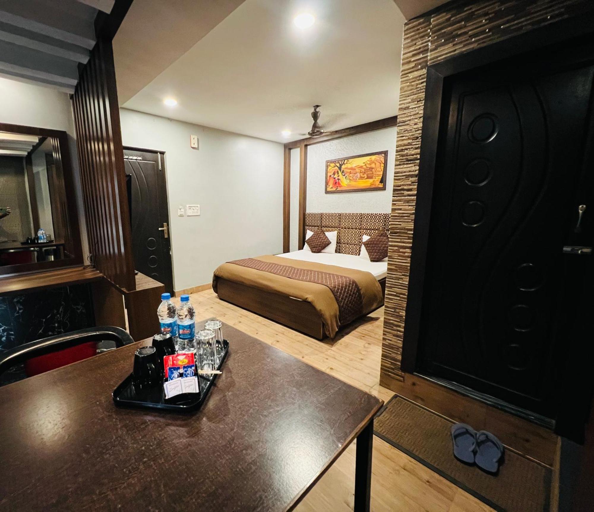 Hotel Sabera Siliguri Buitenkant foto