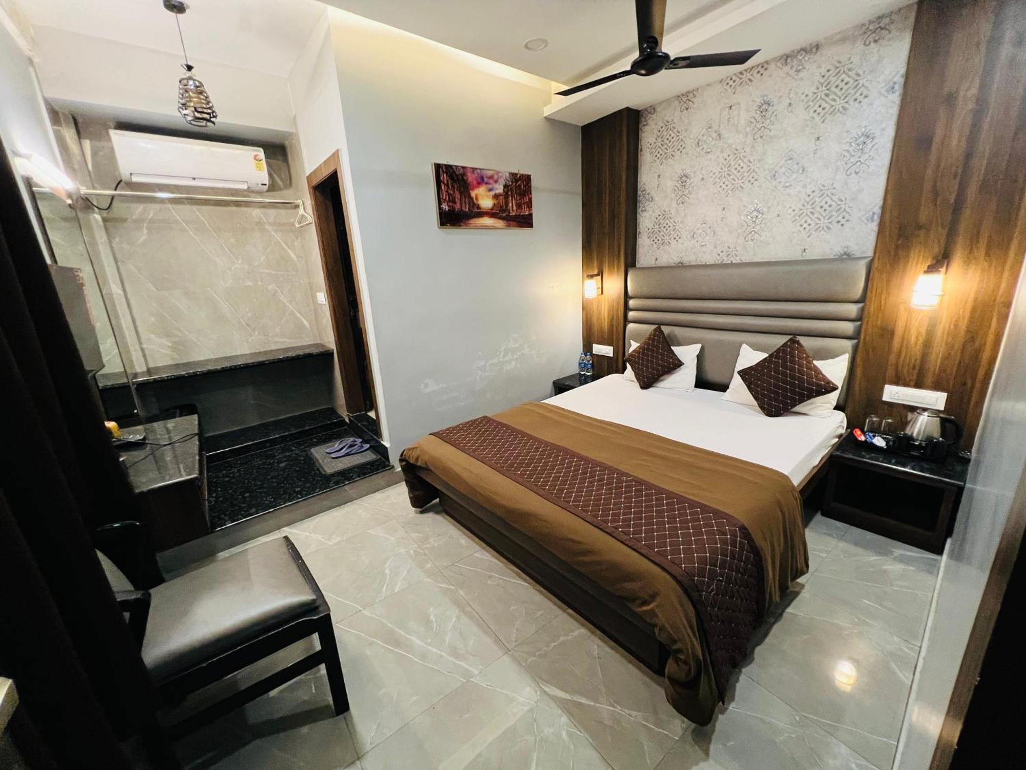 Hotel Sabera Siliguri Buitenkant foto