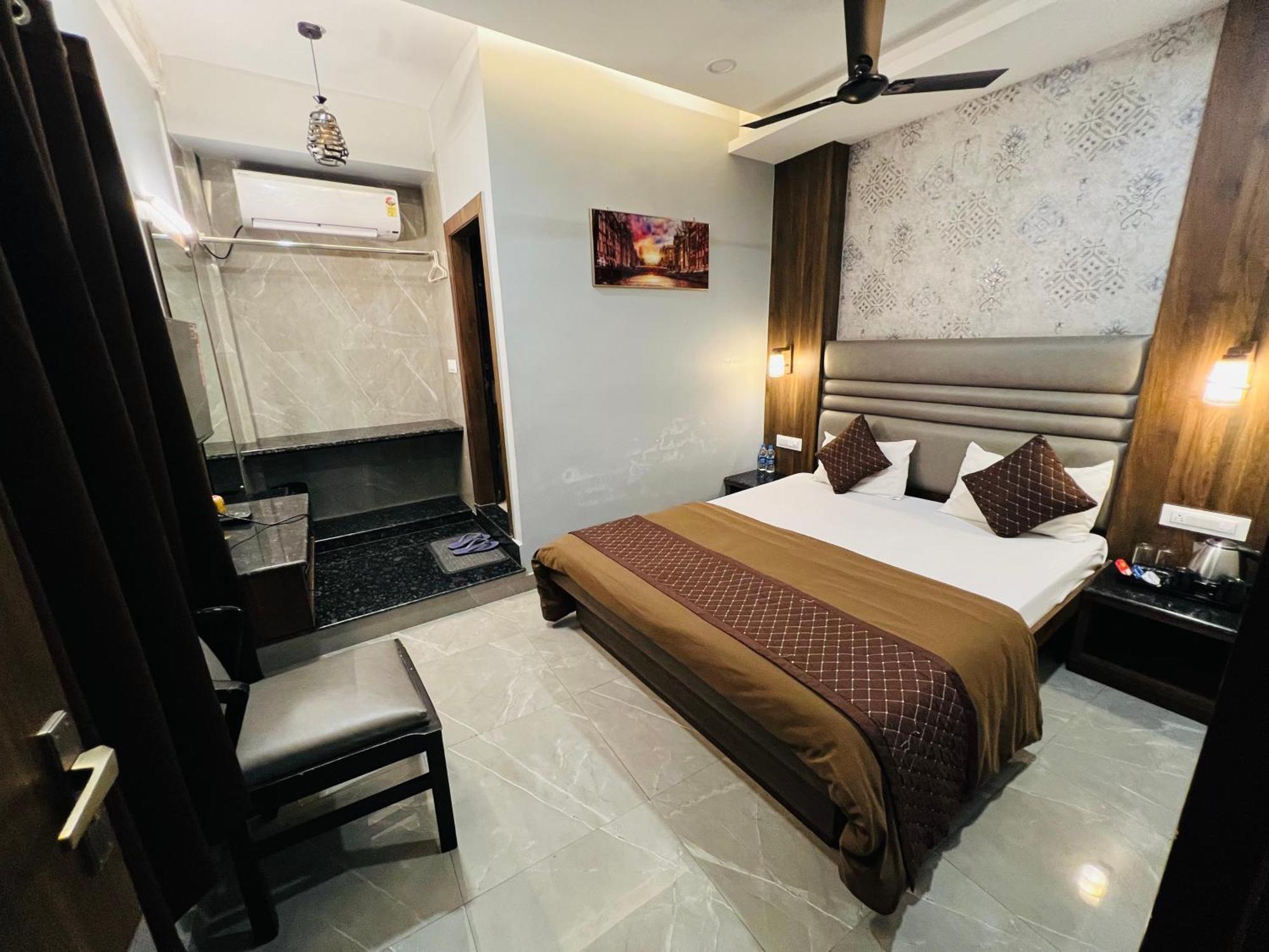 Hotel Sabera Siliguri Buitenkant foto