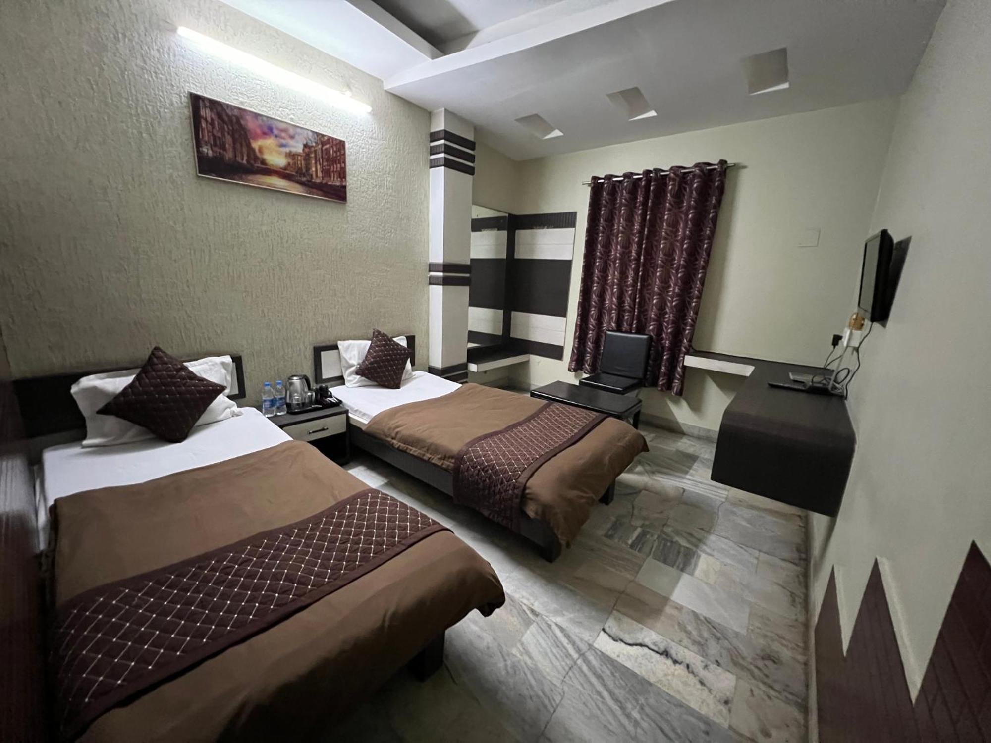 Hotel Sabera Siliguri Buitenkant foto