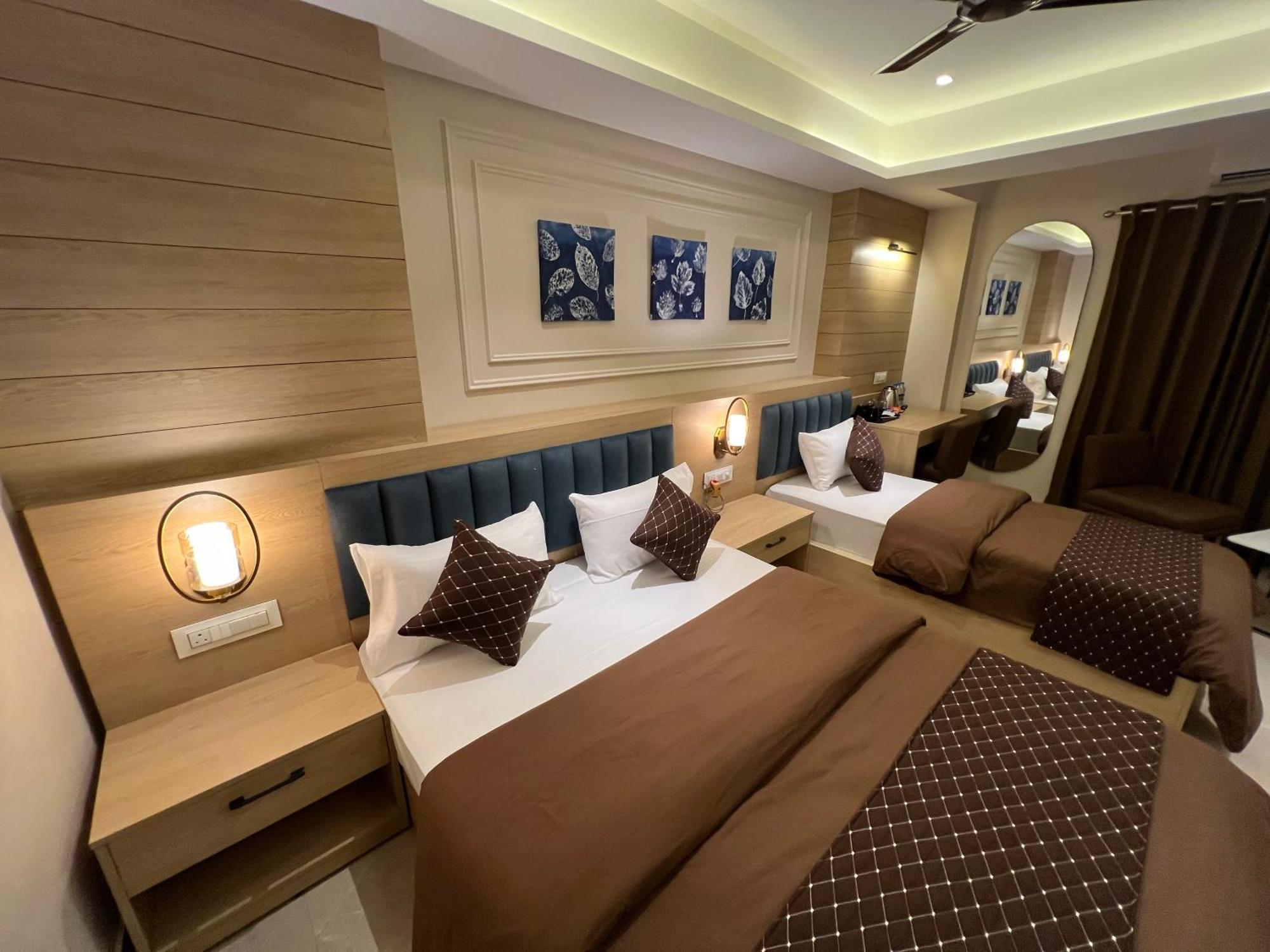 Hotel Sabera Siliguri Buitenkant foto