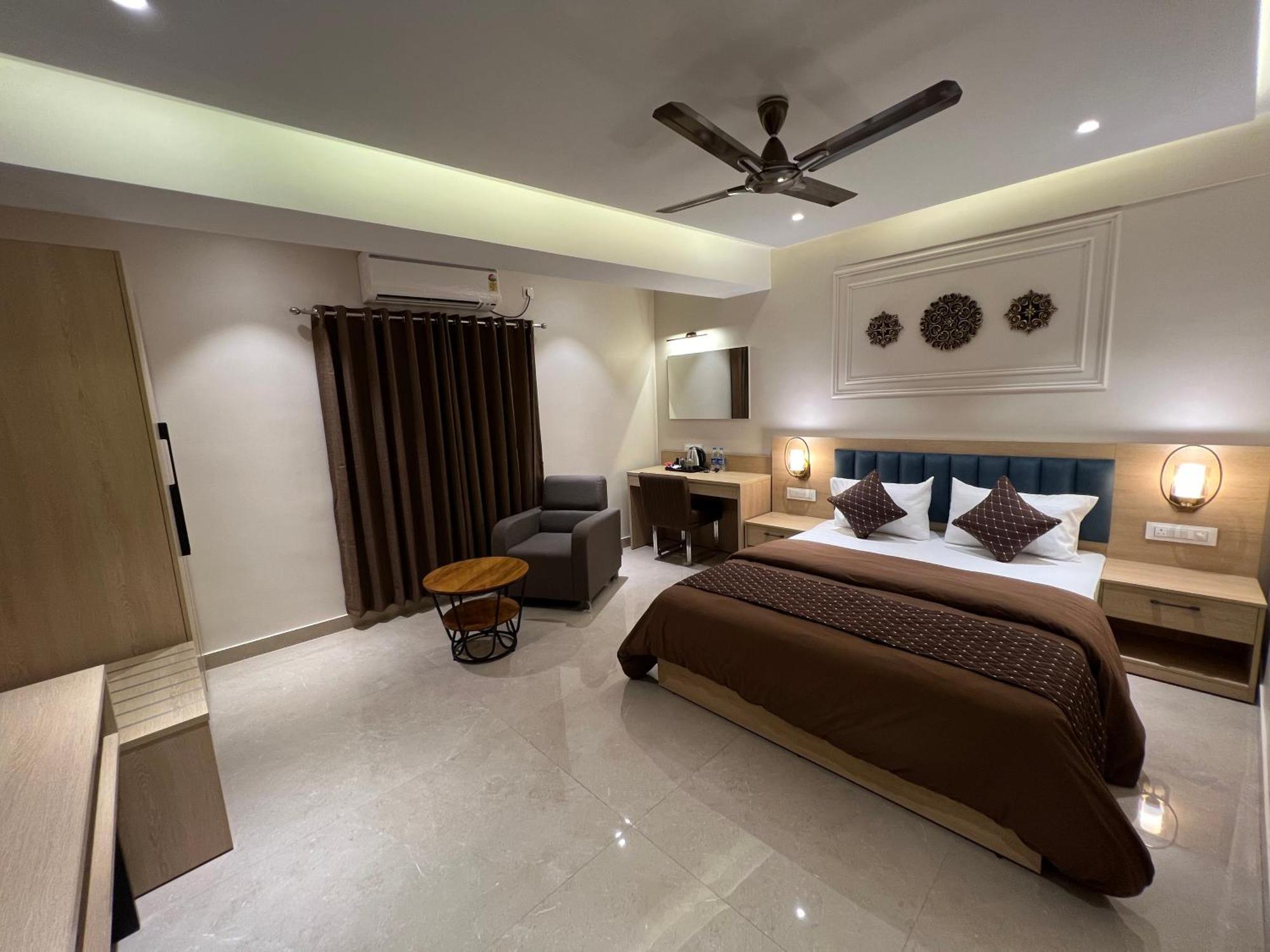 Hotel Sabera Siliguri Buitenkant foto